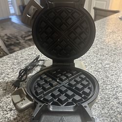 Waffle maker