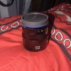 ZEISS Loxia 35mm f/2 lens
