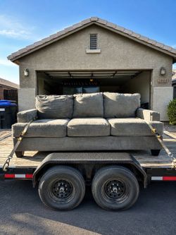 Free Delivery couch