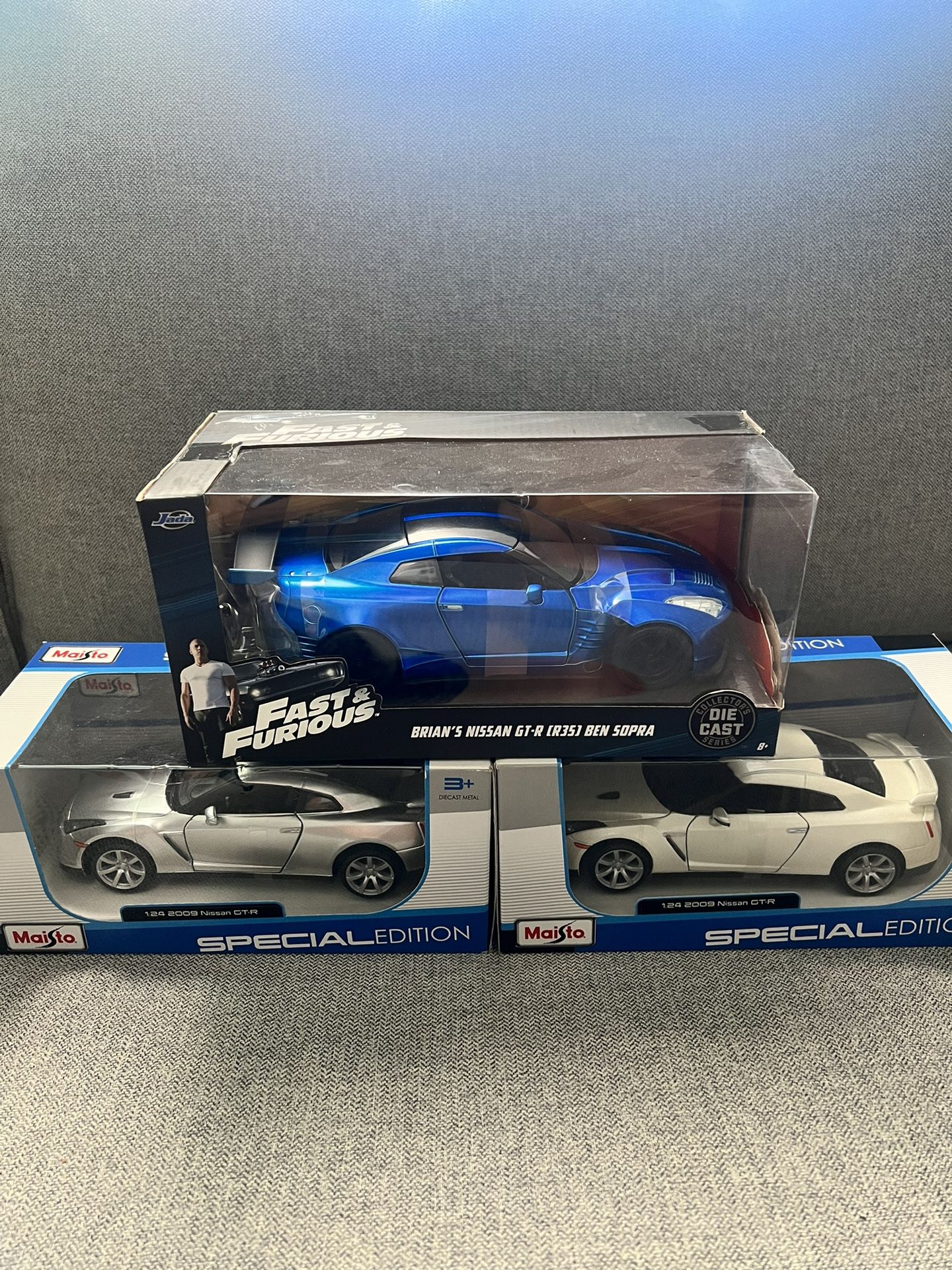 1:24 Scale Jada Maisto Nissan Skyline GTR