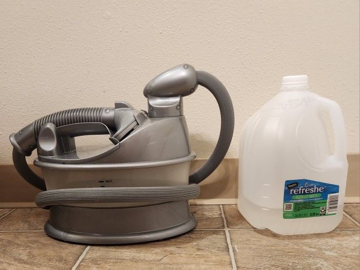 Conair Clothes steamer for Sale in Mountlake Terrace, WA OfferUp