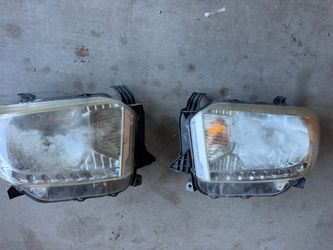2015 toyota tundra head lights