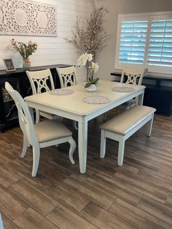 Dinning Table