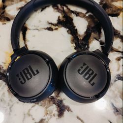 JBL Tune Wireless Headphones 