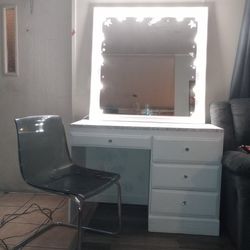 Vanity Desk With Mirror And Chair 🪑