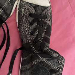 Plaid converse