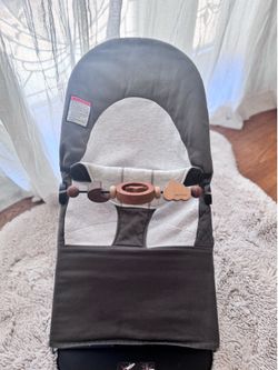 Baby Bjorn Bouncer w/ Toy