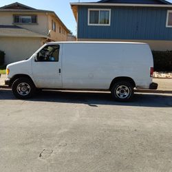 2000 Ford  E-250 Van