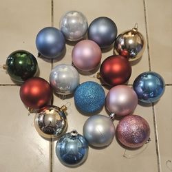 16 COUNT MULTICOLOR SHATTERPROOF CHRISTMAS TREE ORNAMENTS #1