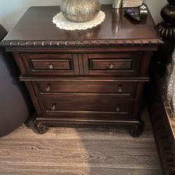 Lane Furniture National Geographic Collection Bedside Table