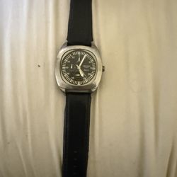 Lo man Watch  $40