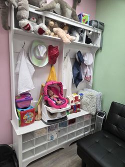 GUC hall organizer, rack, versatile Located in hempstead long island. Available for pickup tuesday/ friday evenings from 8-10, sundays all day. First 