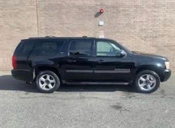 07 Chevy suburban lot