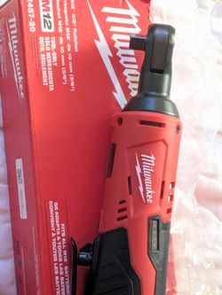 Milwaukee M12 3/8 ratchet