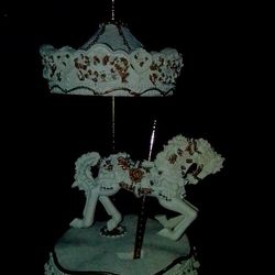 Music Box Carousel Canopy Animated Horse Floral Ivory Gold Tune Chariots of Fire