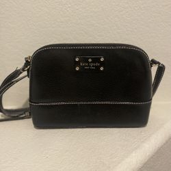 Black Kate Spade Crossbody Purse