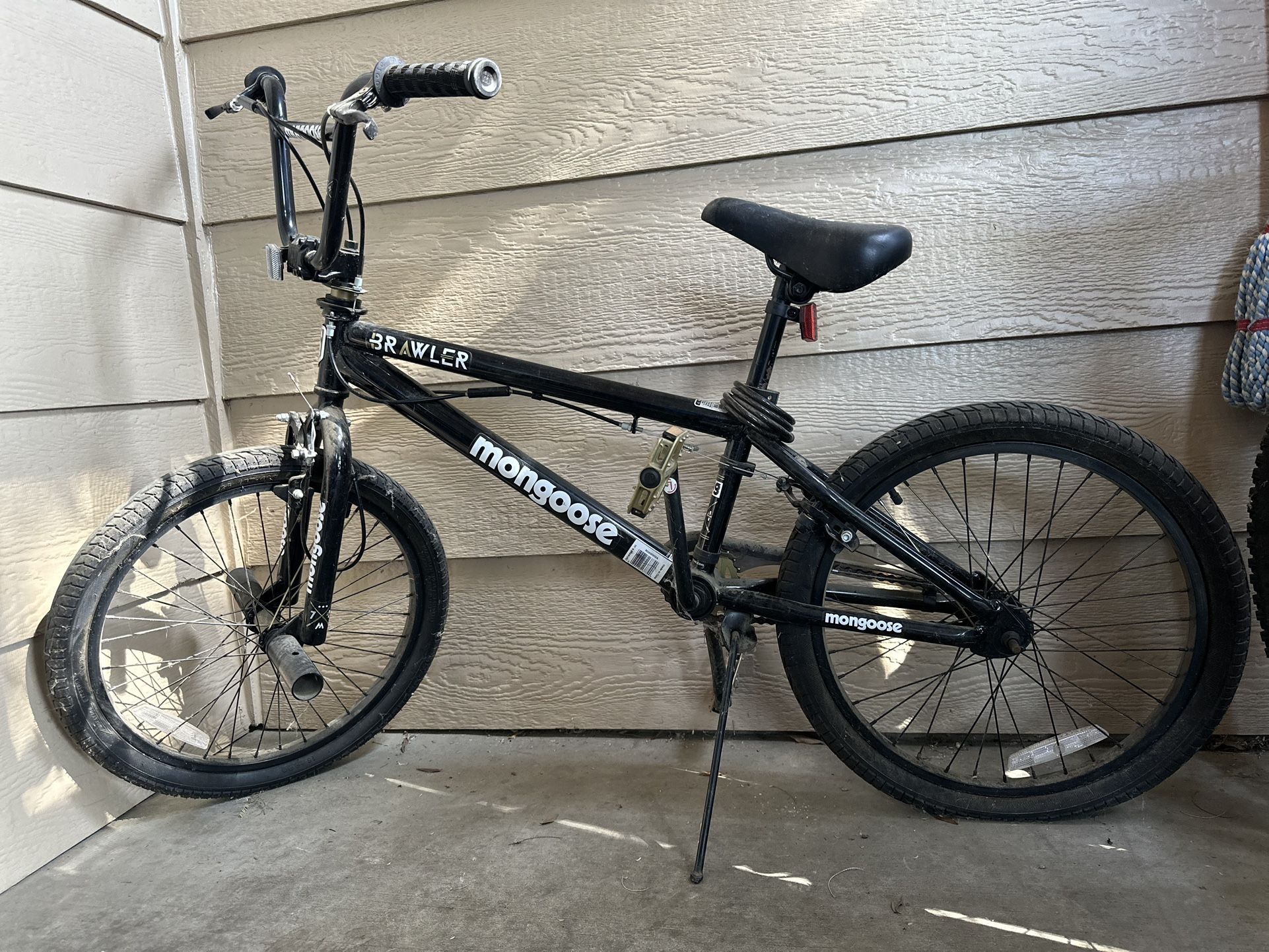 Mongoose brawler 20 Inch BMX bike