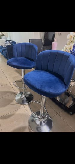 2 Royal blue velvet new barstools