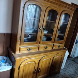 China cabinet Curio