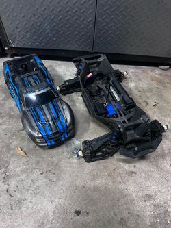 Traxxas Maxx 4s 1/10 Monster Rc Truck Slider Chassis With Servo & Body