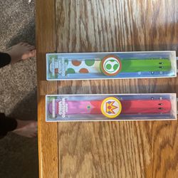 2 Super Mario Brothers Power Up Bands For Universal Studios 
