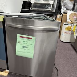 24 in. Built-In Tall Tub 51 dBA Dishwasher in Fingerprint Resistant Stainless Steel with 3rd Rack and AutoRelease Door