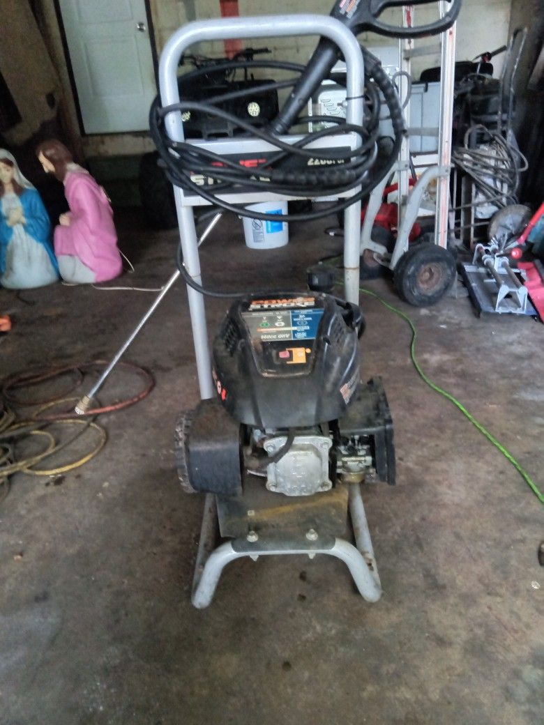 2200 PSI 2.2 GPM Power Stroke Pressure Washer 