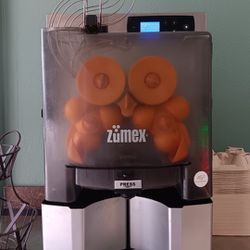Zumex OJ Robot