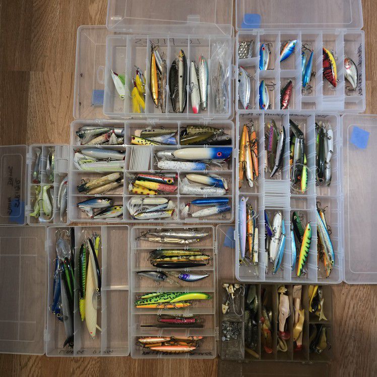 🎣Huge Lot Of Over 250 Fishing Lures 🎣 