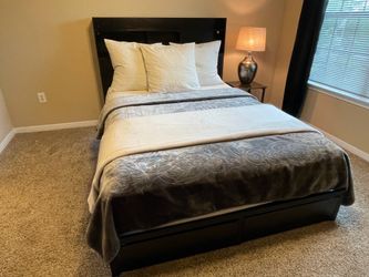 Queen Bed