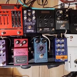 Bass pedal board