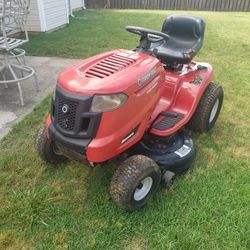 LAWN TROY-BILT BRONCO (PLEASE READ THE DESCRIPTION)