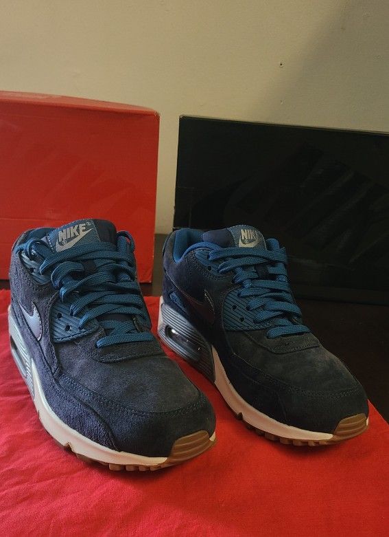 Nike Air Max 818598-400 Navy Blue Suede Women Size 8.5