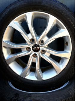 Kia Wheel and Tire 225/55R18
