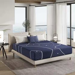 14inch queenn mmattress only its new 