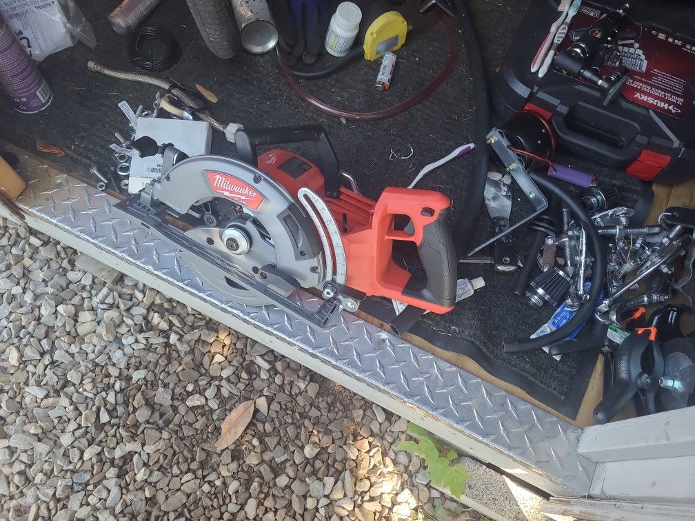 New Milwaukee 7 1/4 Saw