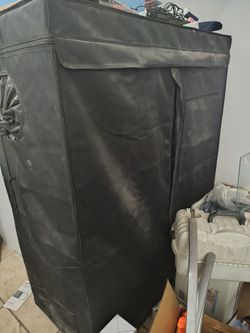 Grow tent