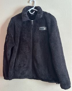 Chamarra New Balance Sherpa Fleece Negra – Talla S