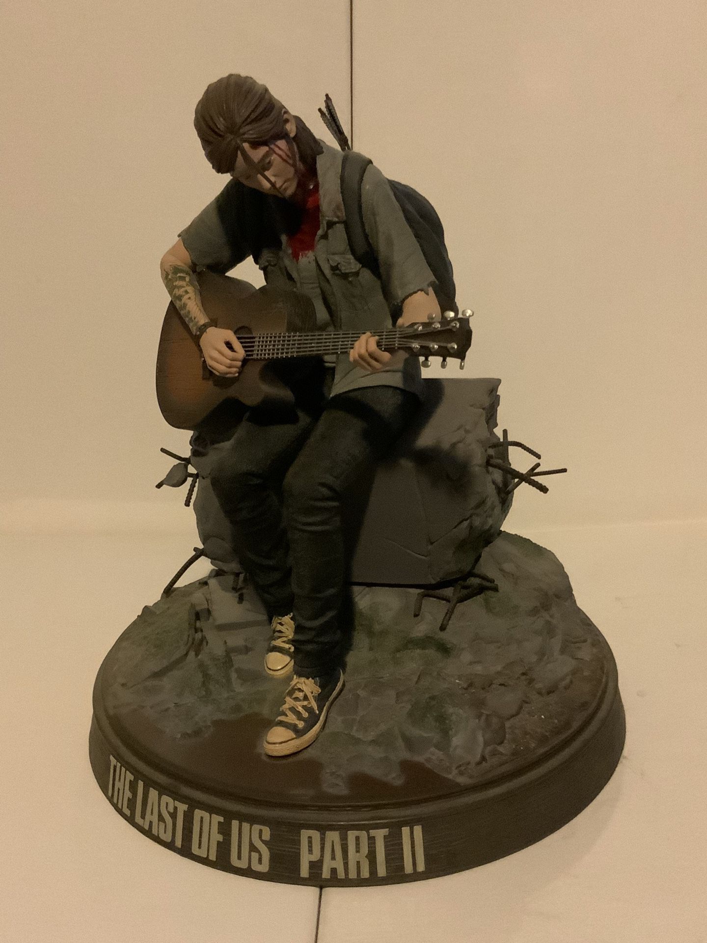 The Last Of Us Part 2 Ellie Statue Special Edition