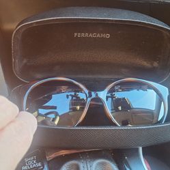 FERRAGAMO WOMENS SUNGLASSES