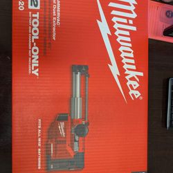 Milwaukee M12 Hammer Vac Universal Duster 