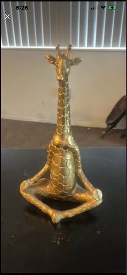 Yoga Giraffe Figurine