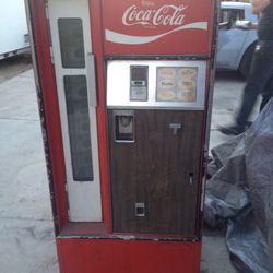 Vintage Coca-Cola Machine