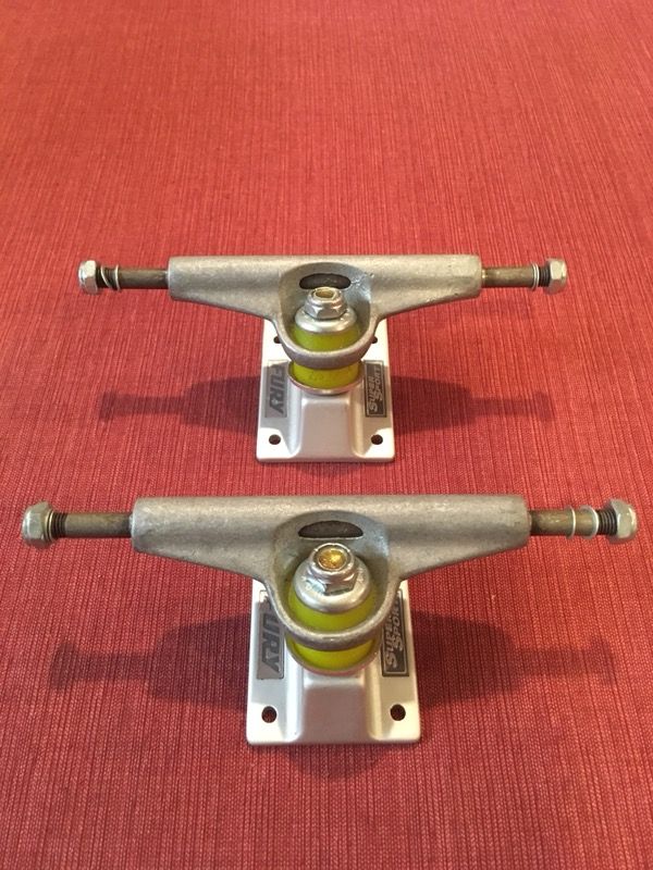 Fury Super Sport pro skateboard Trucks