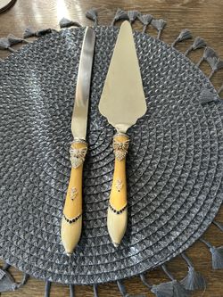 Cake Cutting Set