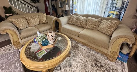 Traditional Sofa and Loveseat Set