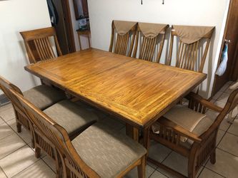 Real Wood Dining Table w/ 8 chairs & Extenders