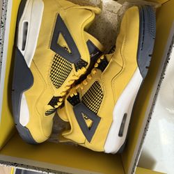 Jordan 4 Lighting Size 12