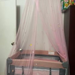 Crib Open Box With a Premium Mattress 