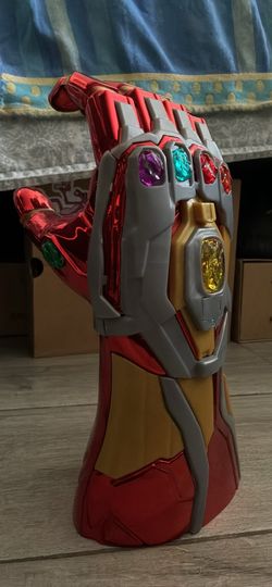 Iron man infinity gauntlet